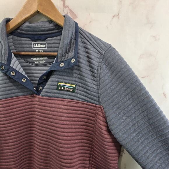 LL Bean Pullover Womens Medium Gray Red Airlight Colorblock Quilted Sweatshirt - Picture 9 of 10